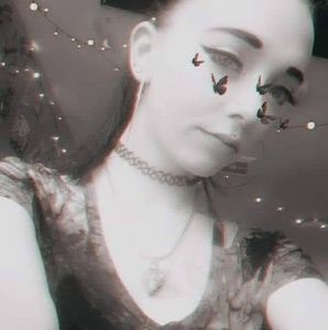 Meet your Posher, Angelica